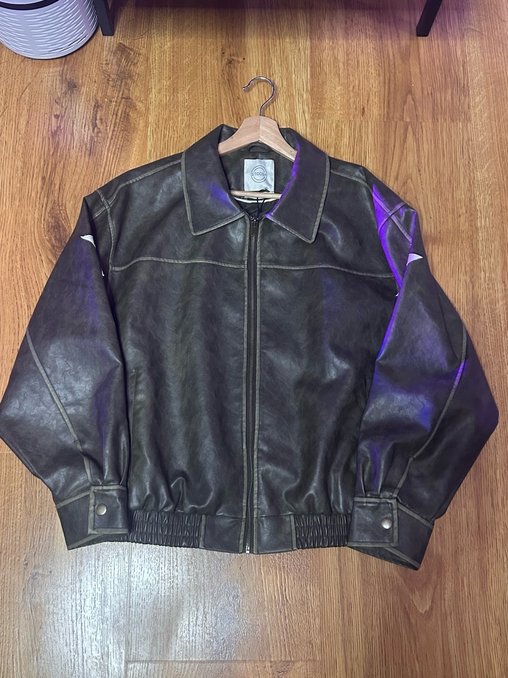 Classic Men's Brown Leather Bomber Jacket - Unbranded